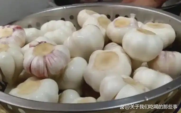 浙江土池腌糖蒜方法
