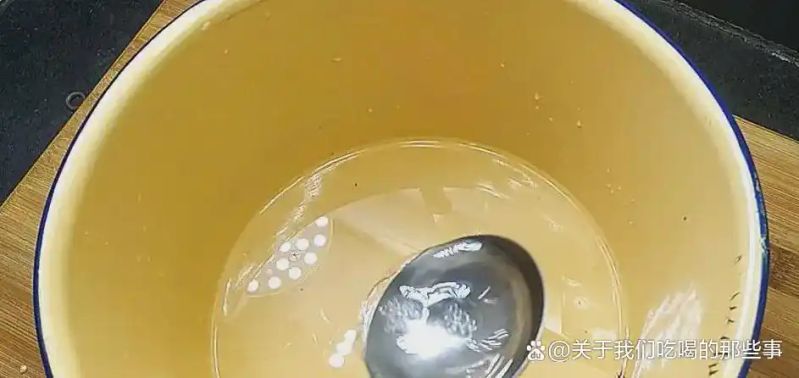 浙江土池腌糖蒜方法