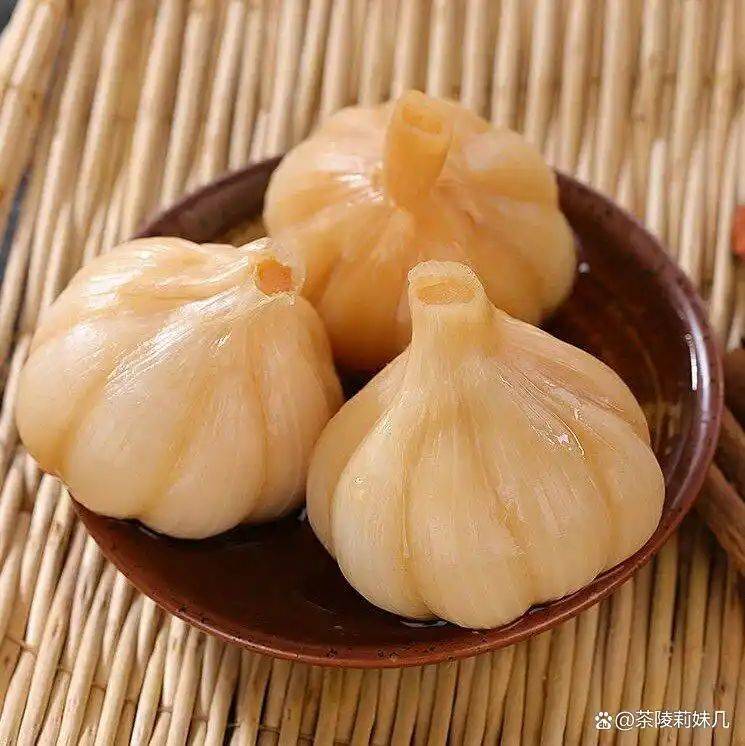 浙江土池腌糖蒜方法