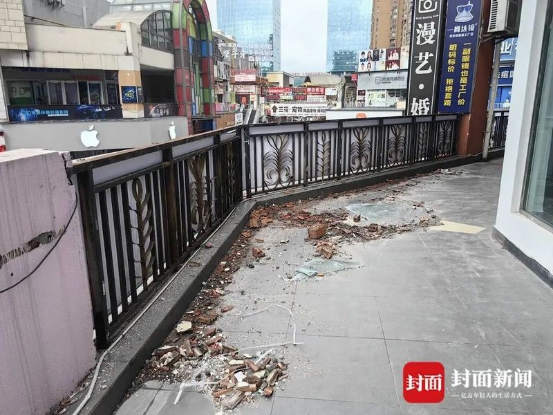 外墙砖脱落维修方案