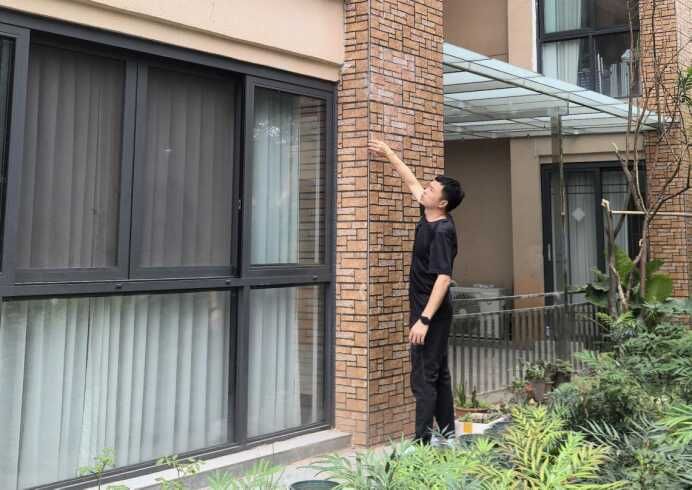 外墙砖脱落维修方案