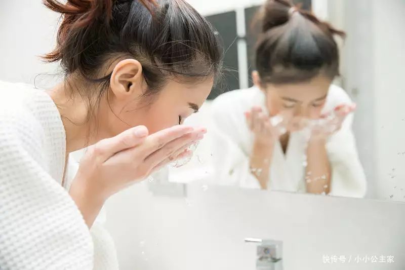 早上分享护肤小知识
