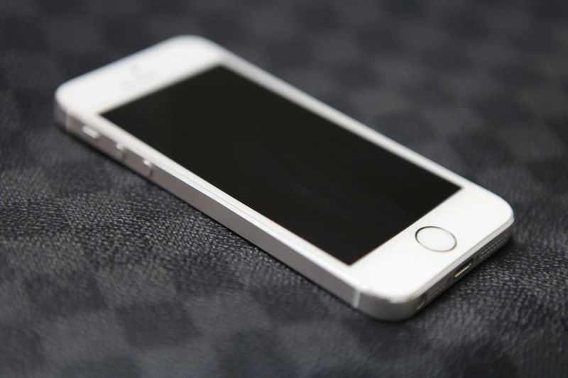 iphone5s刚上市多少钱