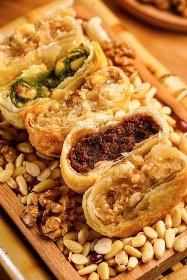 Kyoto moon cakes