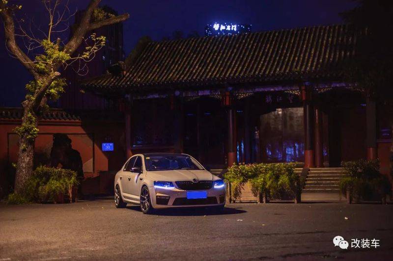 斯柯达明锐维修手册
