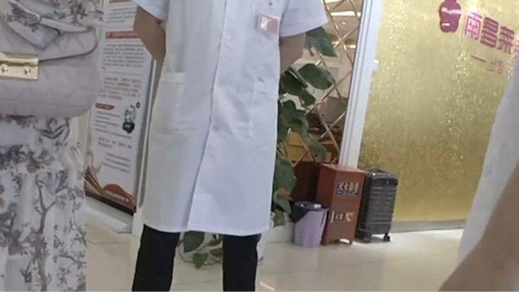 自体丰胸大概多少钱