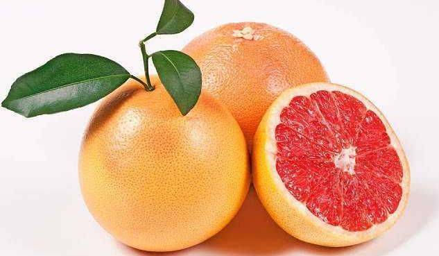 A video on the techniques of planting grapefruit trees