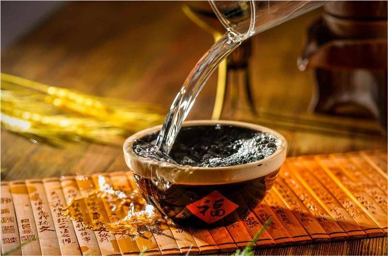 牛栏山白酒百年35度多少钱一瓶