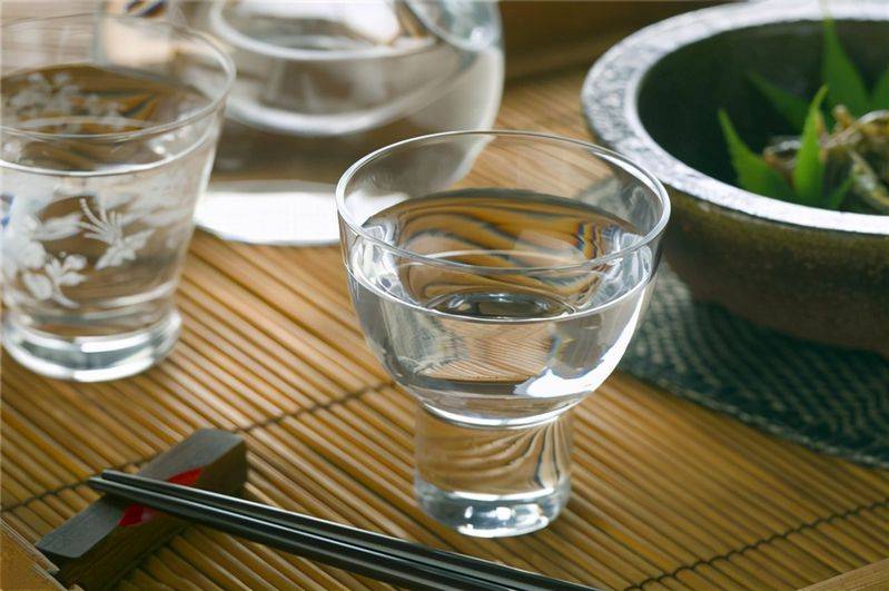 牛栏山白酒百年35度多少钱一瓶