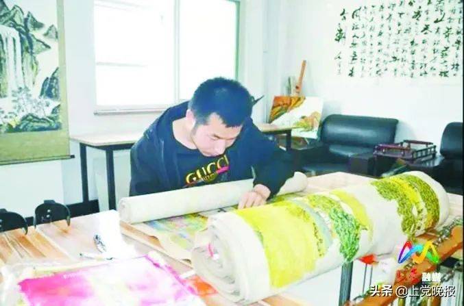八骏图十字绣成品能卖多少钱