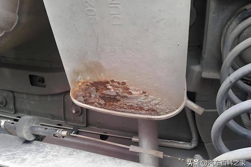 汽车排气管构造