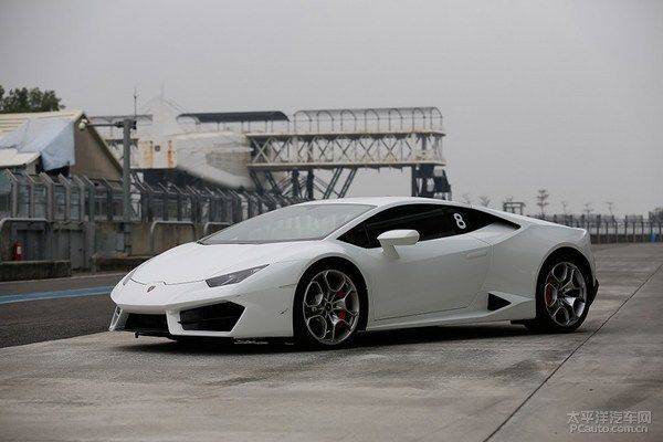 兰博基尼Huracan LP580-2售价公布 299万