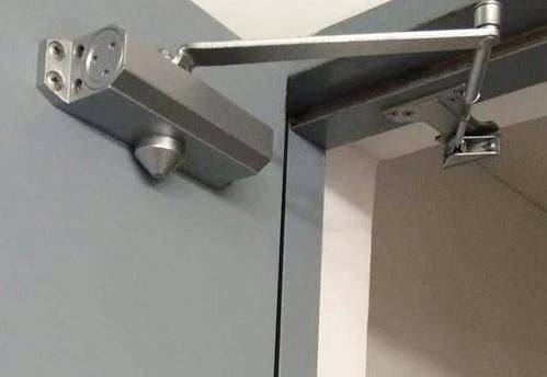防盗门闭门器维修