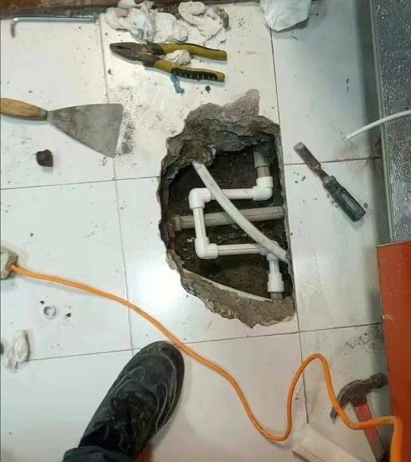 墙内水管漏水维修费用