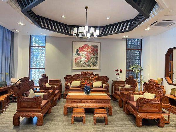 The price of redwood furniture in myanmar fell sharply