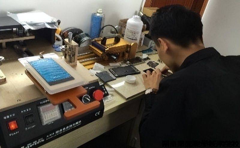 手机上门维修哪家好