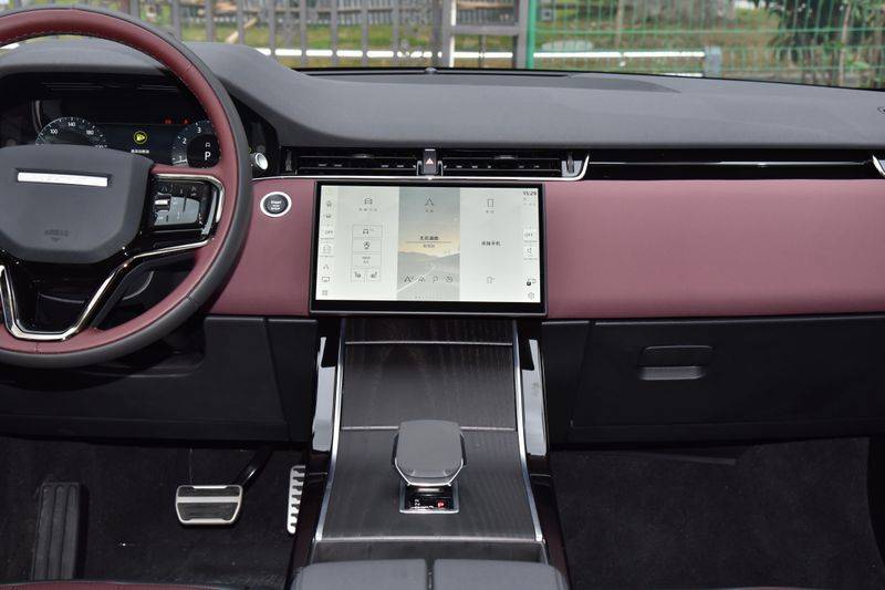 Repair and maintenance at 4s land rover in shanghai