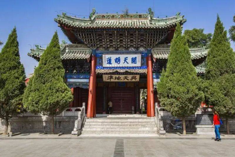 “魅力五月 打卡天水”① | 打卡“中华第一庙”：来寻根祭祖圣地 揽中华先祖胜迹