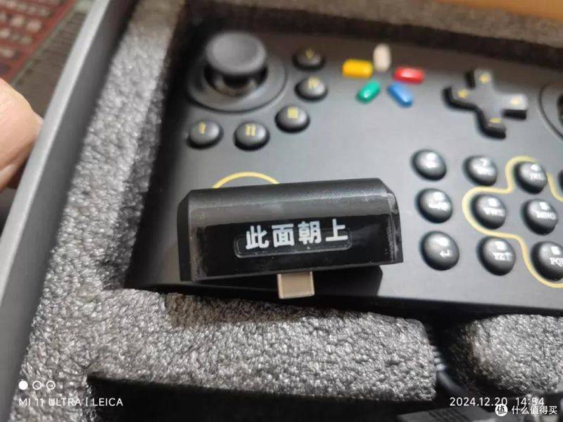 一个游戏手柄多少钱