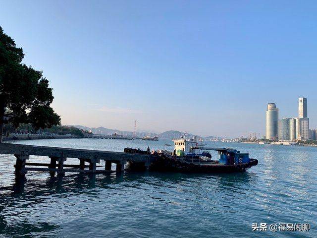 厦门房价多少钱一平方