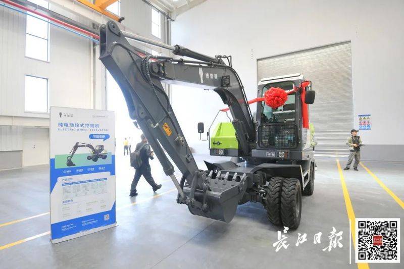 全新新源轮胎式挖掘机多少钱