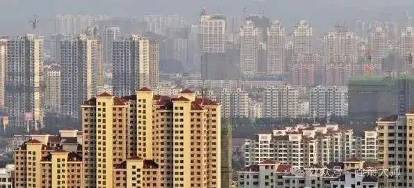 大体积混凝土中温度裂缝的成因