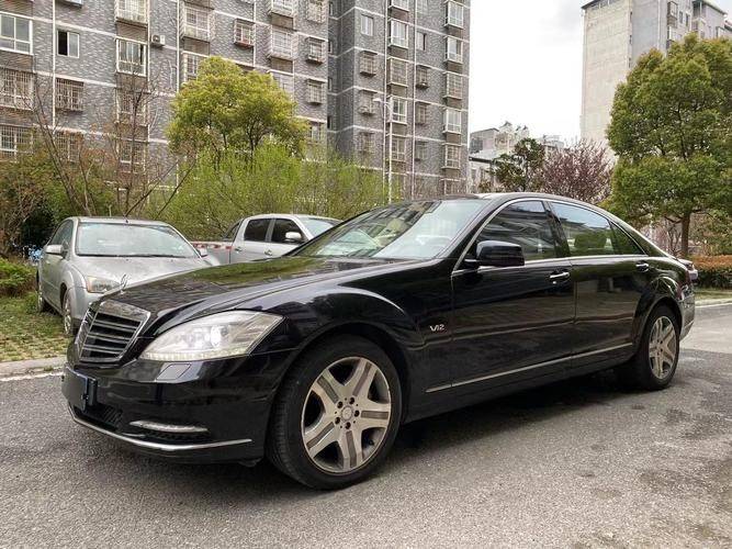 s600奔驰一脚多少钱