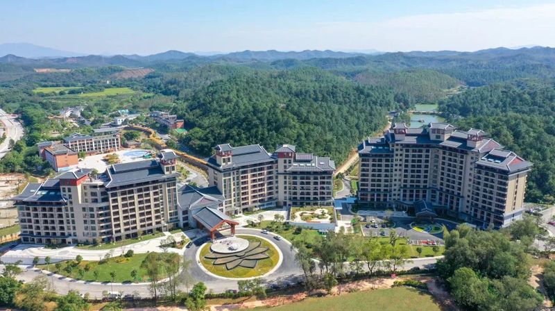 云浮禅龙峡木屋温泉小别墅价格