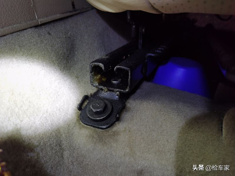 12款别克凯越多少钱
