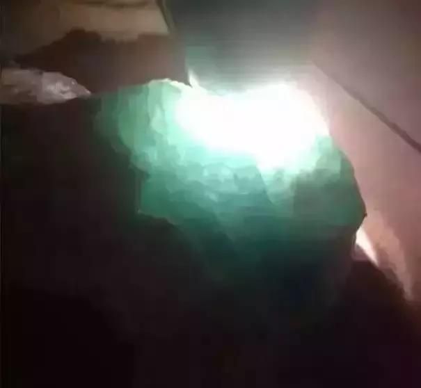 翡翠赌石专用术语
