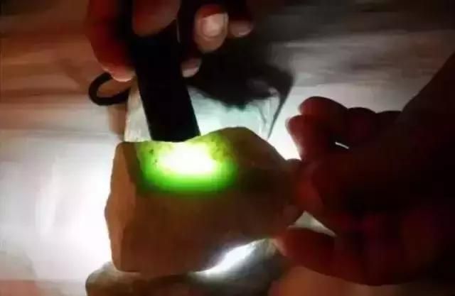 翡翠赌石专用术语