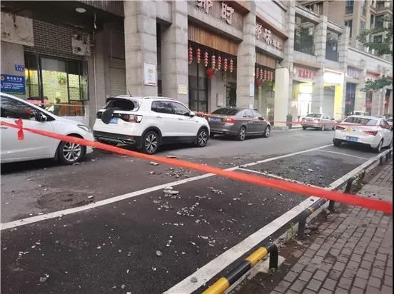 外墙砖脱落维修方案