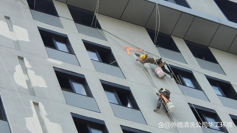 外墙砖脱落维修方案