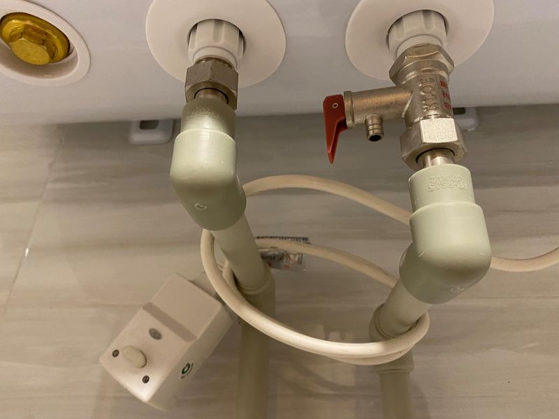 热水器漏水维修图解