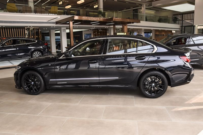 宝马320li维修费用