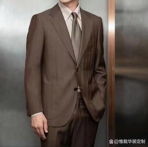 如何结合个人特点进行服装搭配