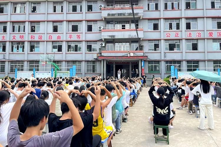 初中文学知识竞赛题库