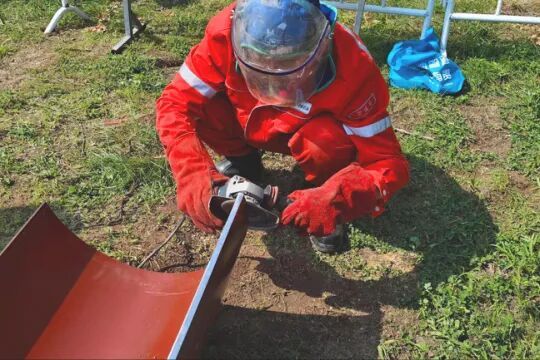 汽车维修设备安全操作规程悬挂位置有要求吗