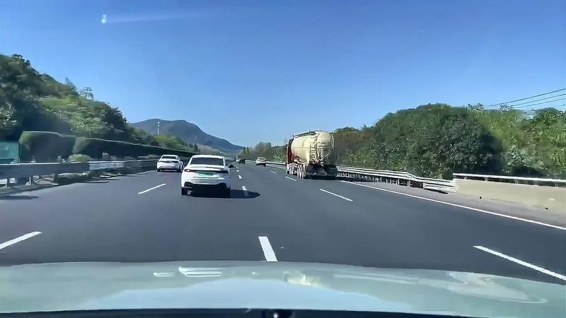 上海养路费取消了吗