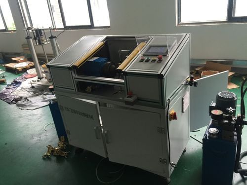 The principle of strong steel hydraulic docking