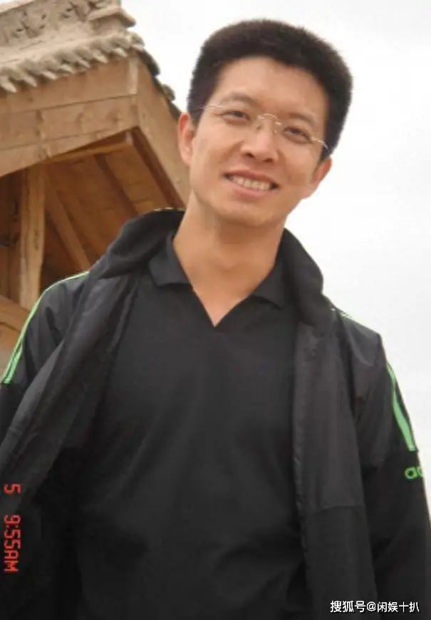 新闻节目主持人特点
