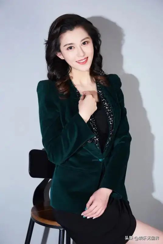 新闻节目主持人特点