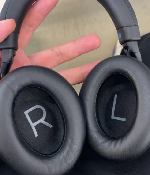 Headphone maintenance, sean