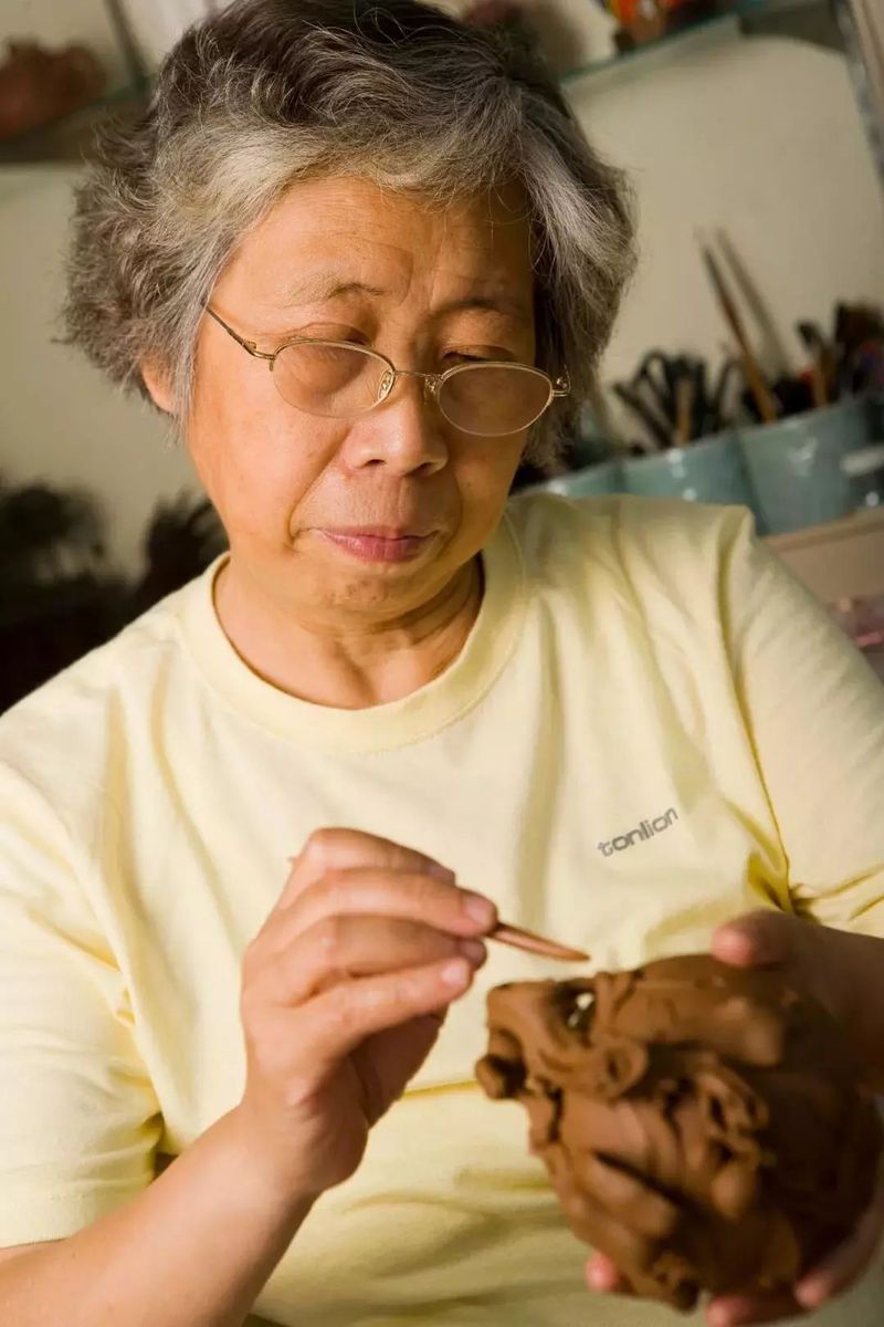 李昌鸿紫砂壶特点