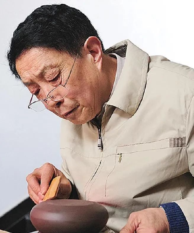 李昌鸿紫砂壶特点