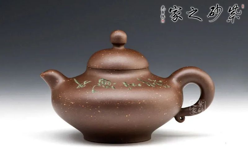 李昌鸿紫砂壶特点