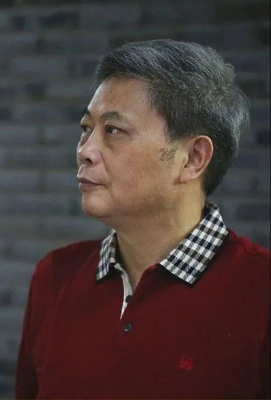 李昌鸿紫砂壶特点