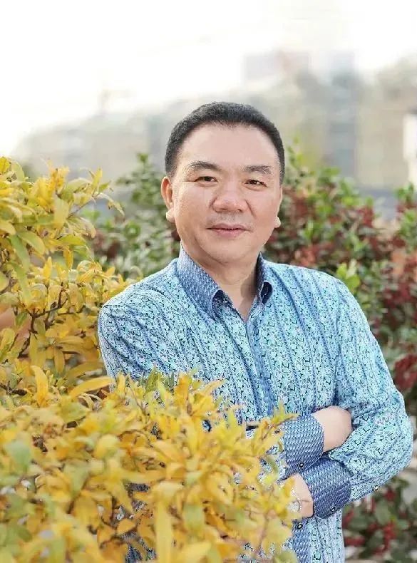 李昌鸿紫砂壶特点