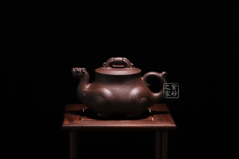 李昌鸿紫砂壶特点