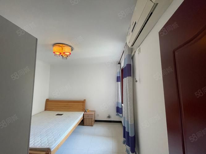 The average price of the used room in natanburg